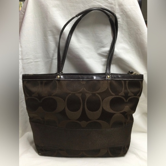 Coach Purse. Canvas - Picture 2 of 16